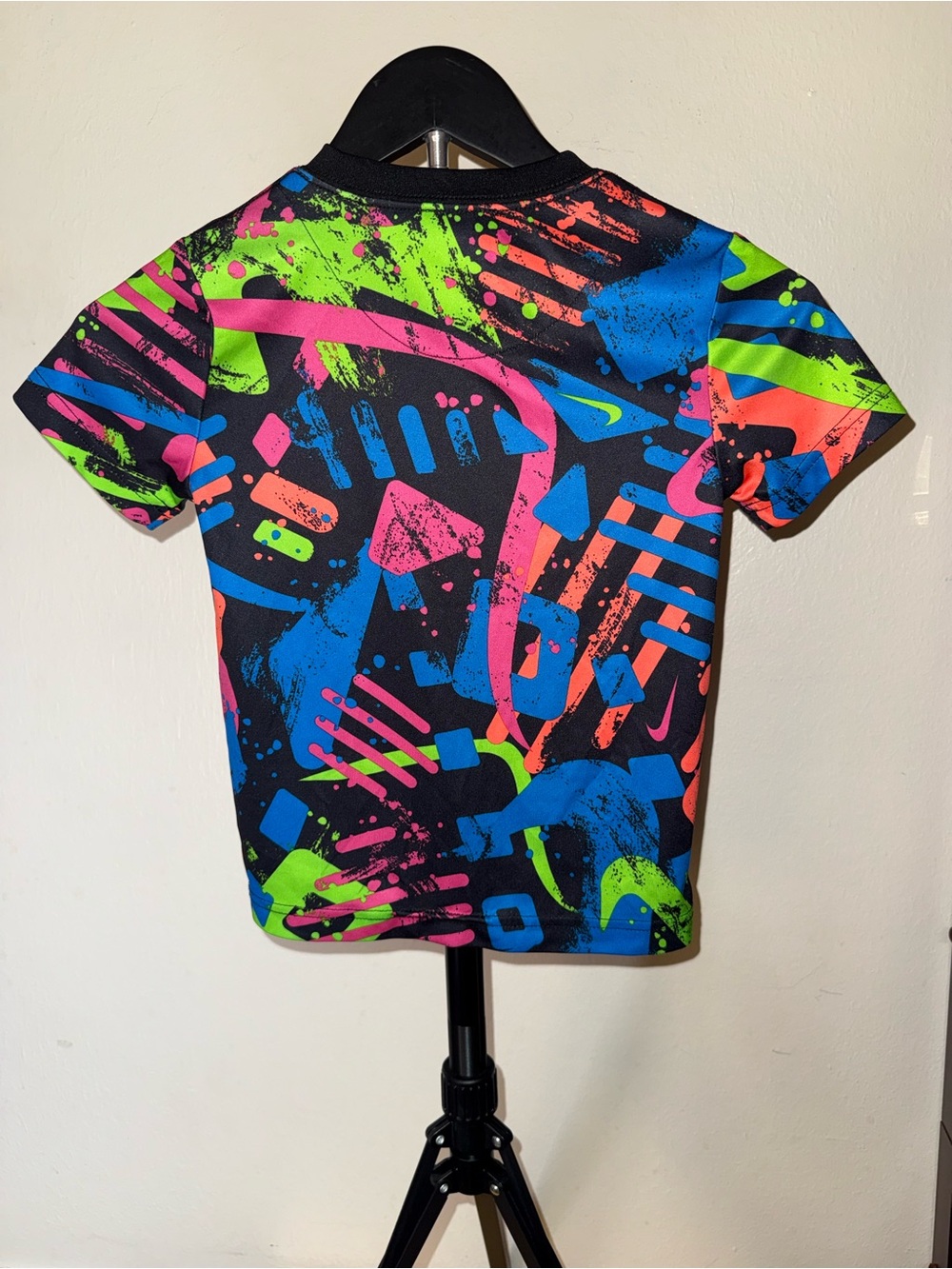 Nike Boys' Dri-FIT "Thrill" Graphic T-Shirt, size 4-5